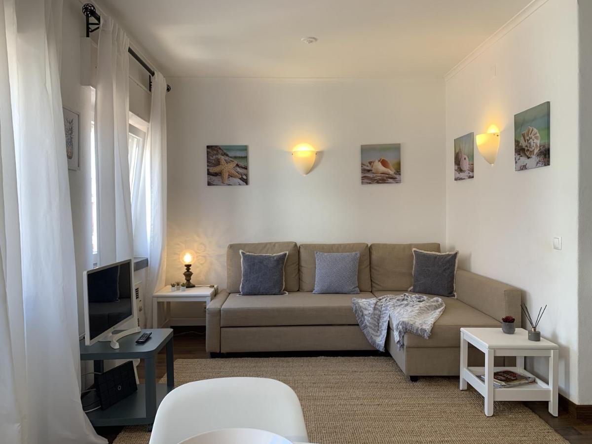 Relaxing Apartment In The Heart Of Кашкайш Экстерьер фото